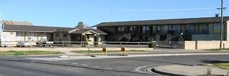 Adrian Motel Форбс Екстериор снимка