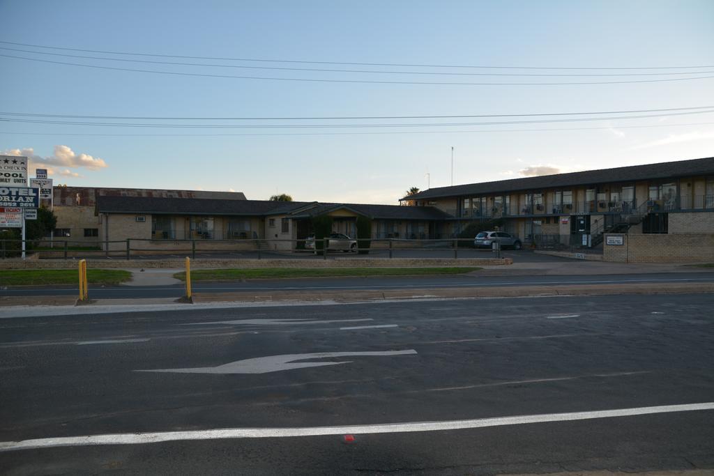 Adrian Motel Форбс Екстериор снимка