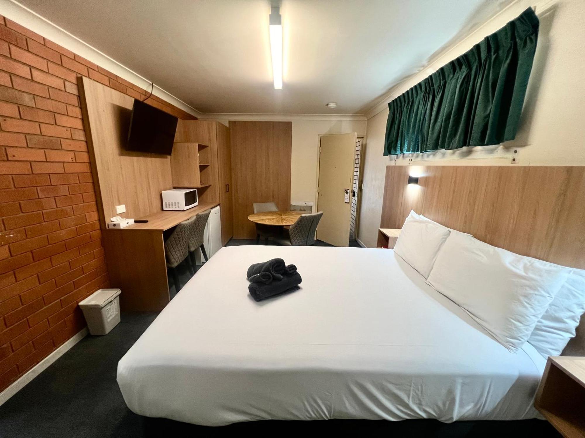 Adrian Motel Форбс Екстериор снимка